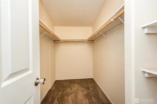 a view of a walk in closet