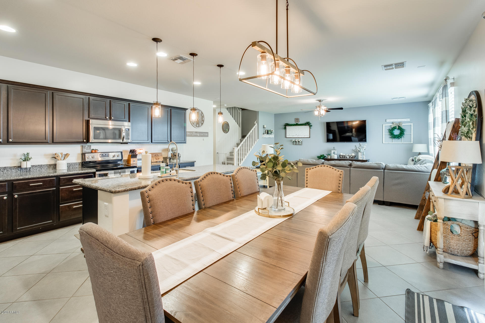 12118 West Rowel Road Peoria, AZ 85383 - Photo 14 of 34
