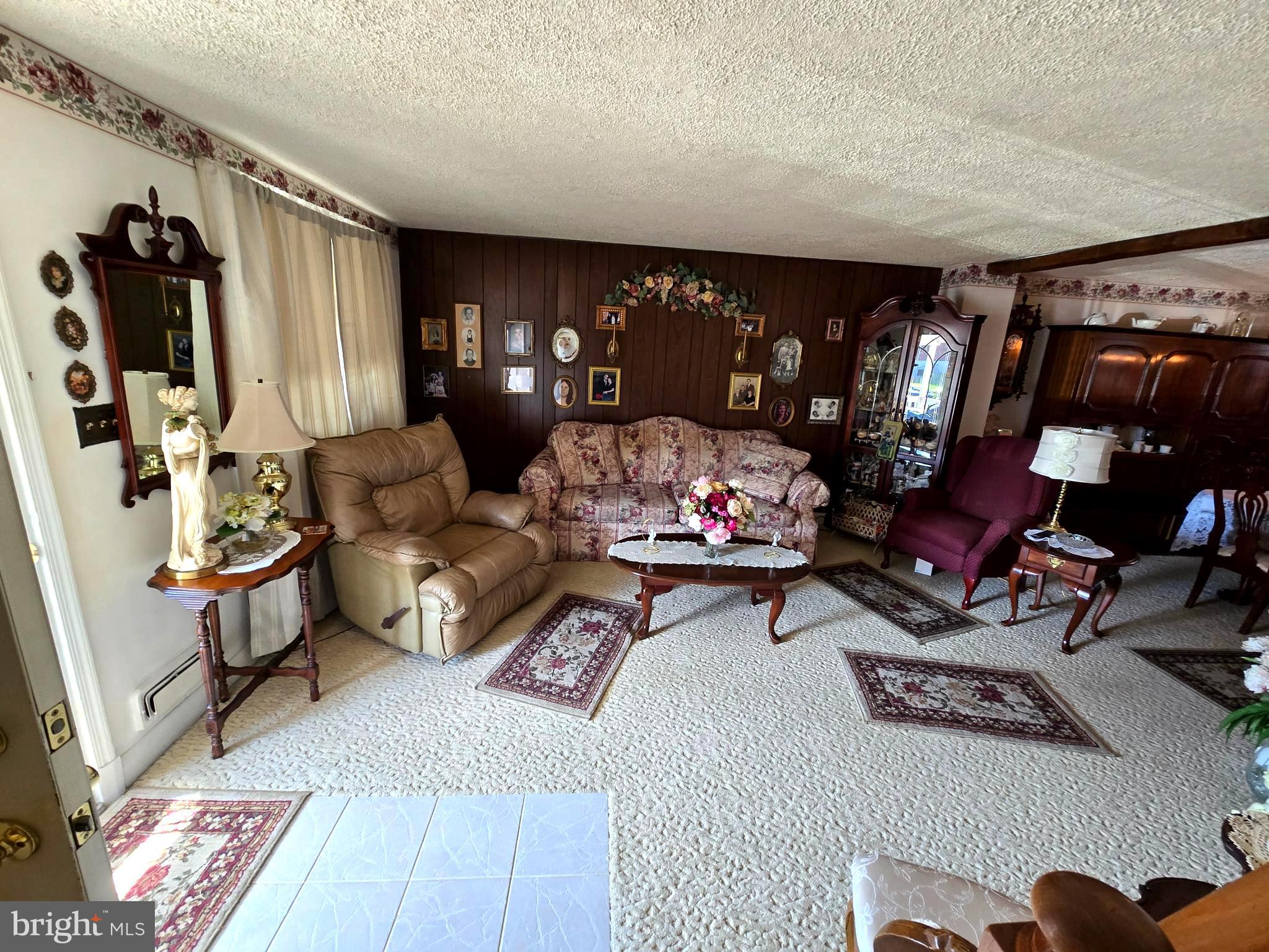 7852 Rockbourne Road Dundalk, MD 21222 - Photo 3 of 17 Living Room