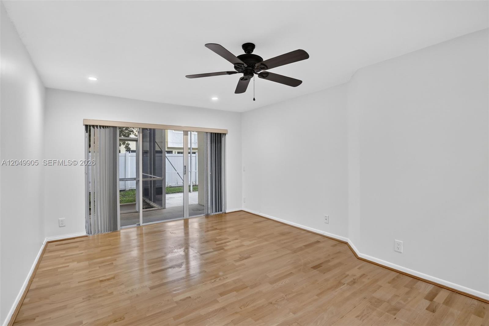 1485 Seabay Road Weston, FL 33326 - Photo 13 of 29