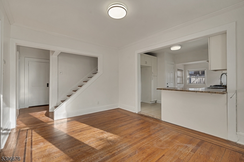 983 Colonial Avenue Union, NJ 07083 - Photo 15 of 28