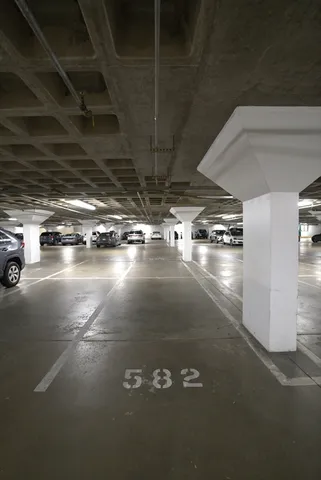 a view of a parking area