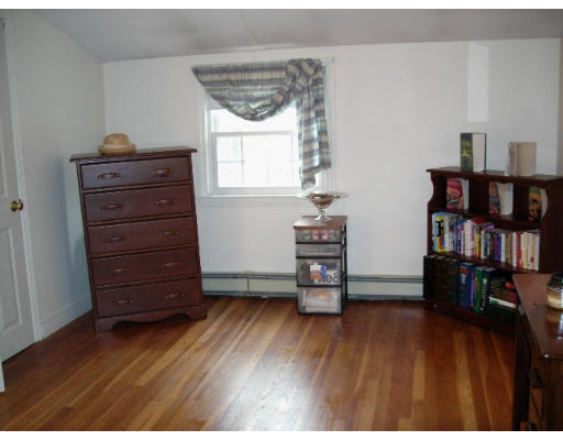 13 Williams Road North Reading, MA 01864 - Photo 12 of 14 Gallery Image 12