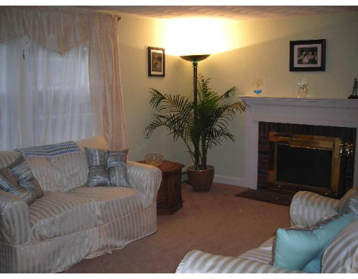 13 Williams Road North Reading, MA 01864 - Photo 10 of 14 Gallery Image 10