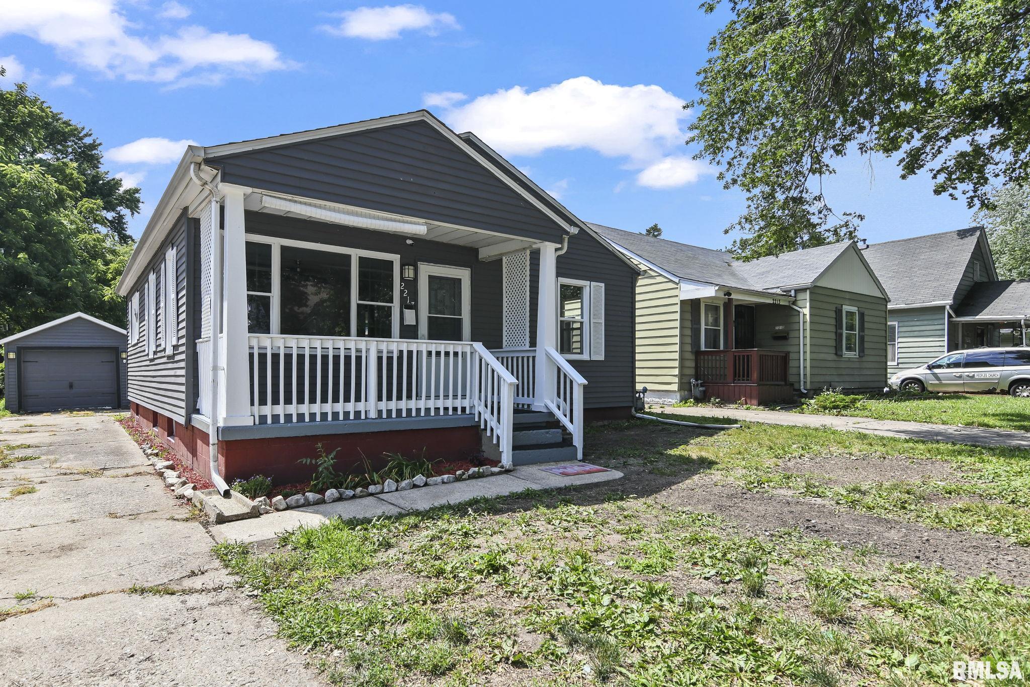 2217 South 13th Street Springfield, IL 62703 - Photo 1 of 22