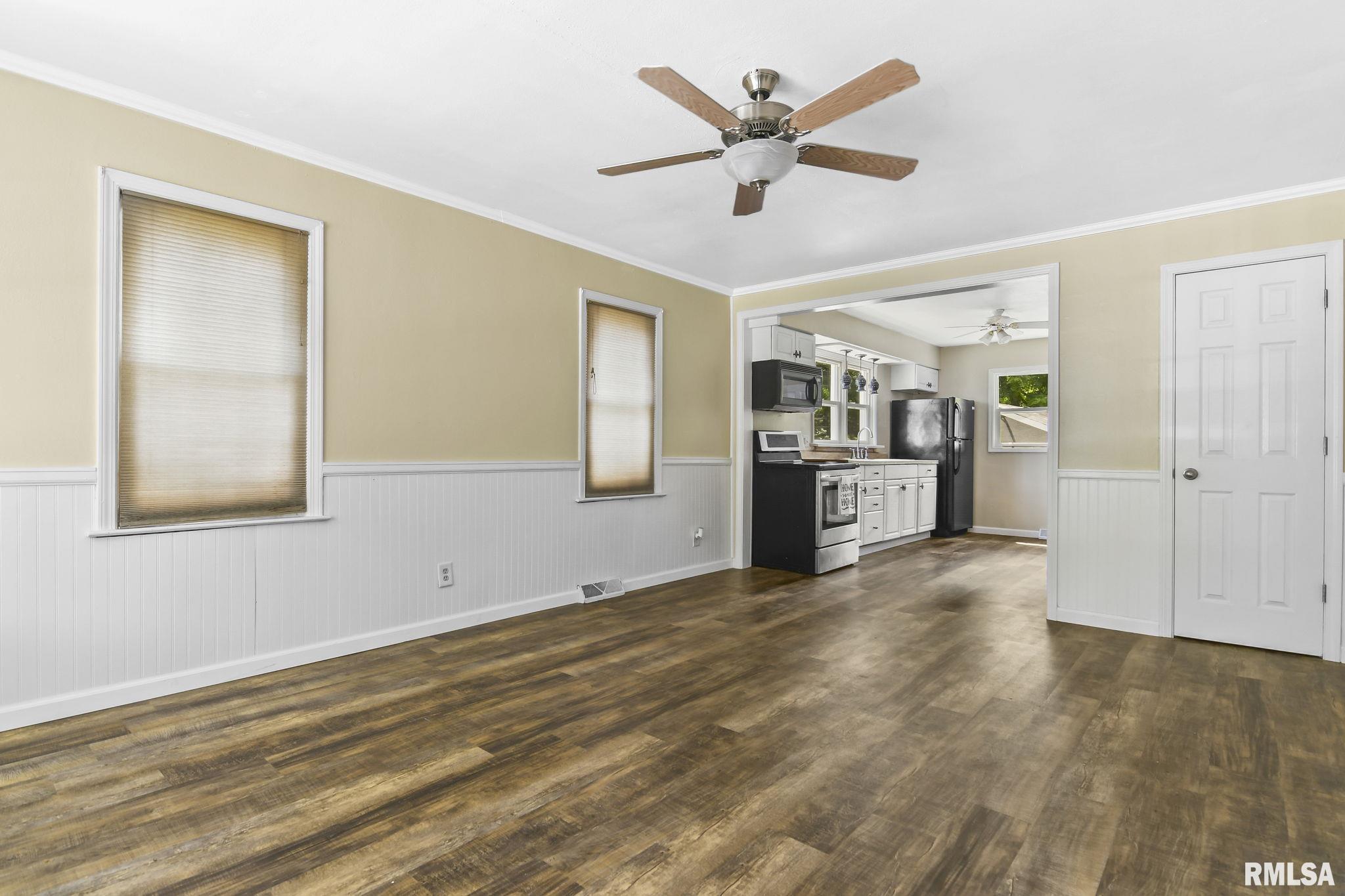 2217 South 13th Street Springfield, IL 62703 - Photo 3 of 22