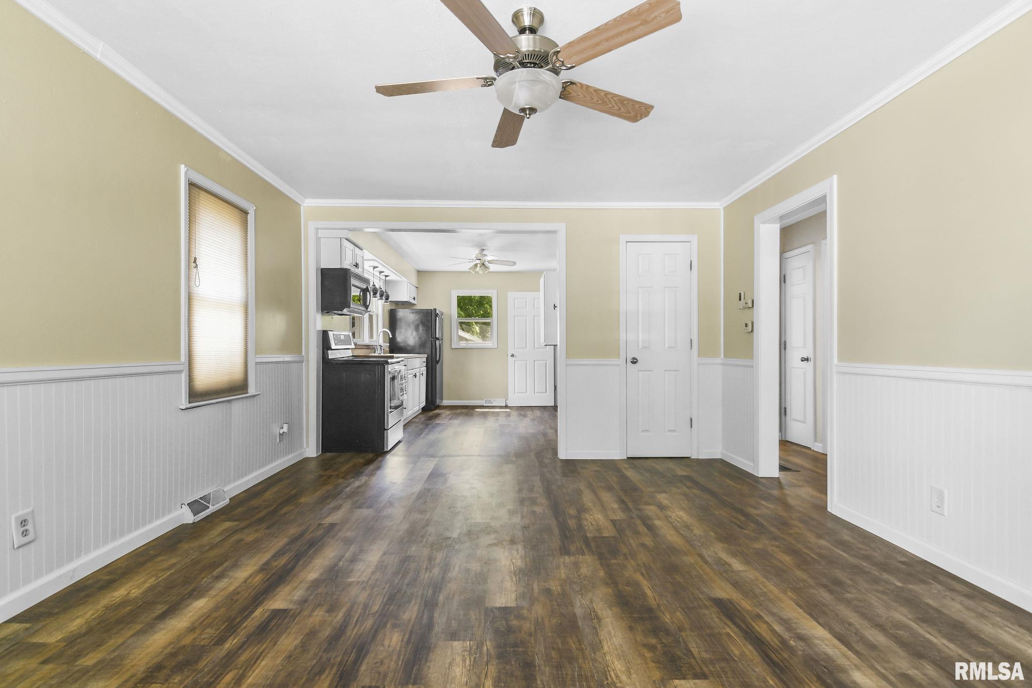 2217 South 13th Street Springfield, IL 62703 - Photo 4 of 22