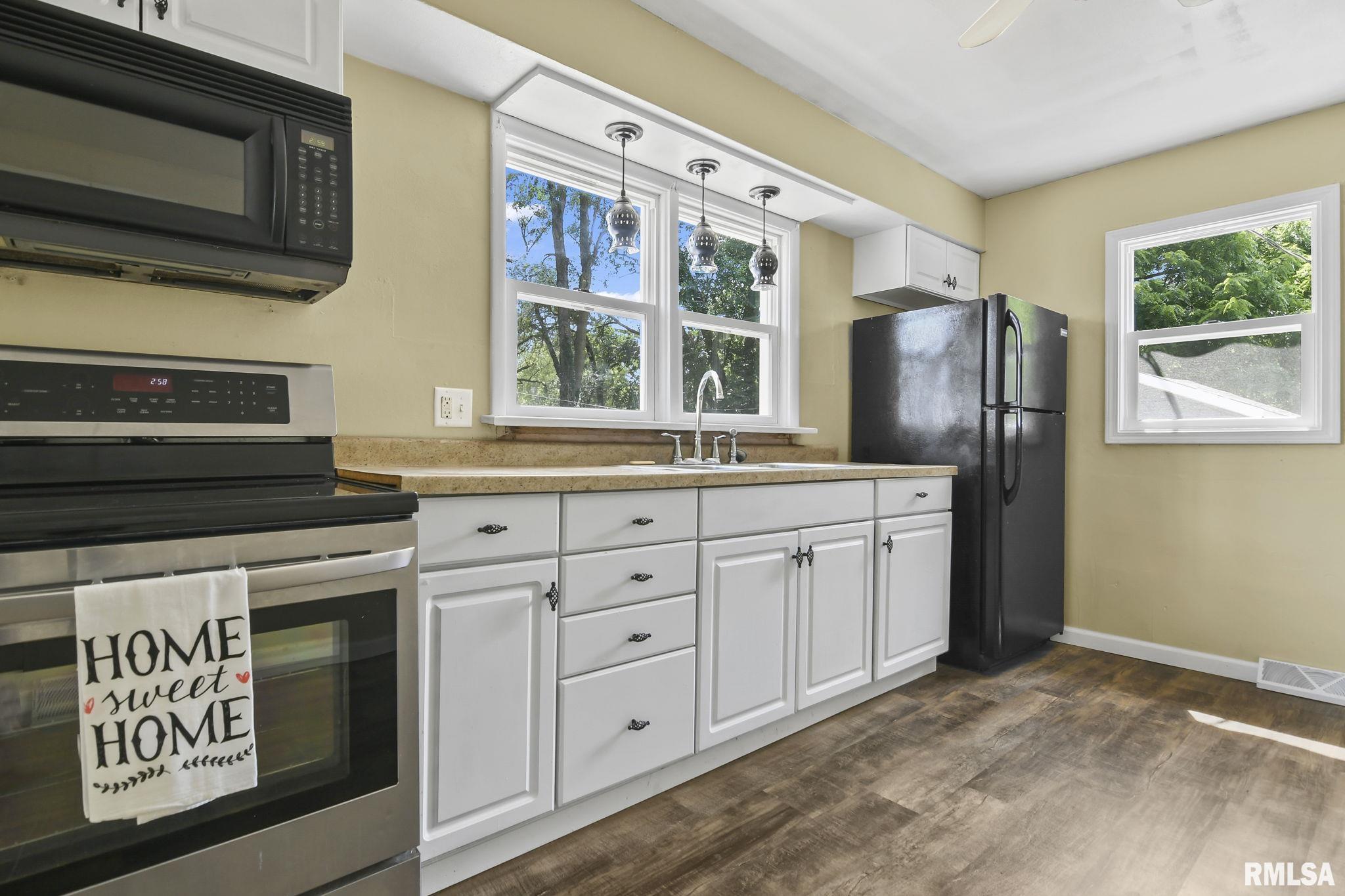 2217 South 13th Street Springfield, IL 62703 - Photo 9 of 22