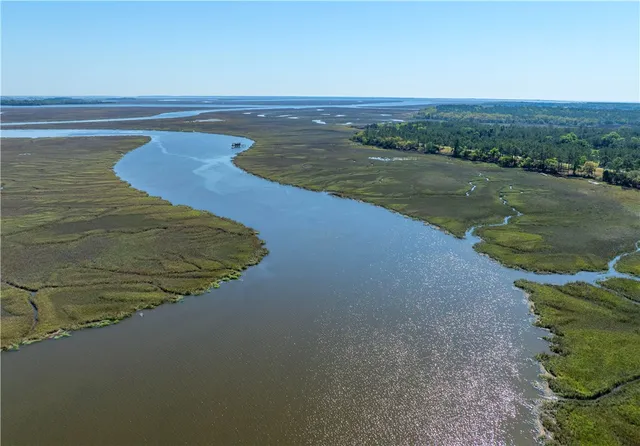 $75,000 | 221 Clam Creek, Waverly, GA 31565