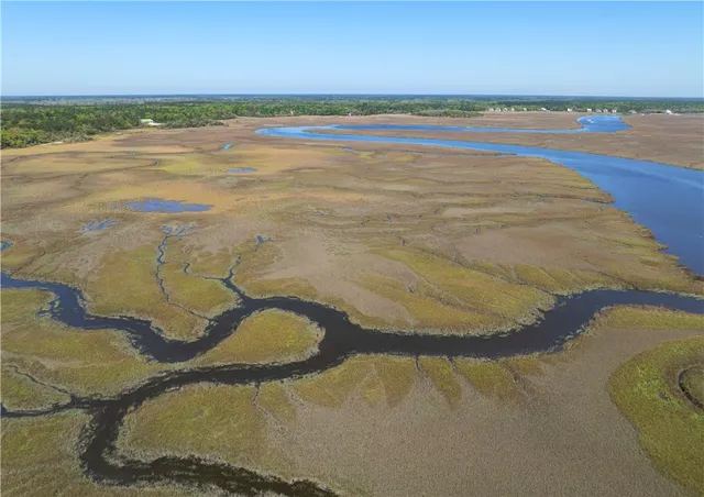 $75,000 | 221 Clam Creek, Waverly, GA 31565