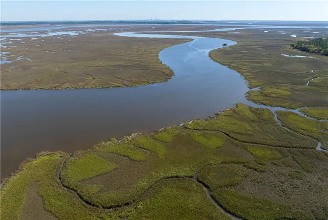 $75,000 | 221 Clam Creek, Waverly, GA 31565