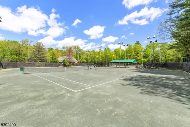 $949,999 | 2 Briarcliff Terrace, Kinnelon, NJ 07405