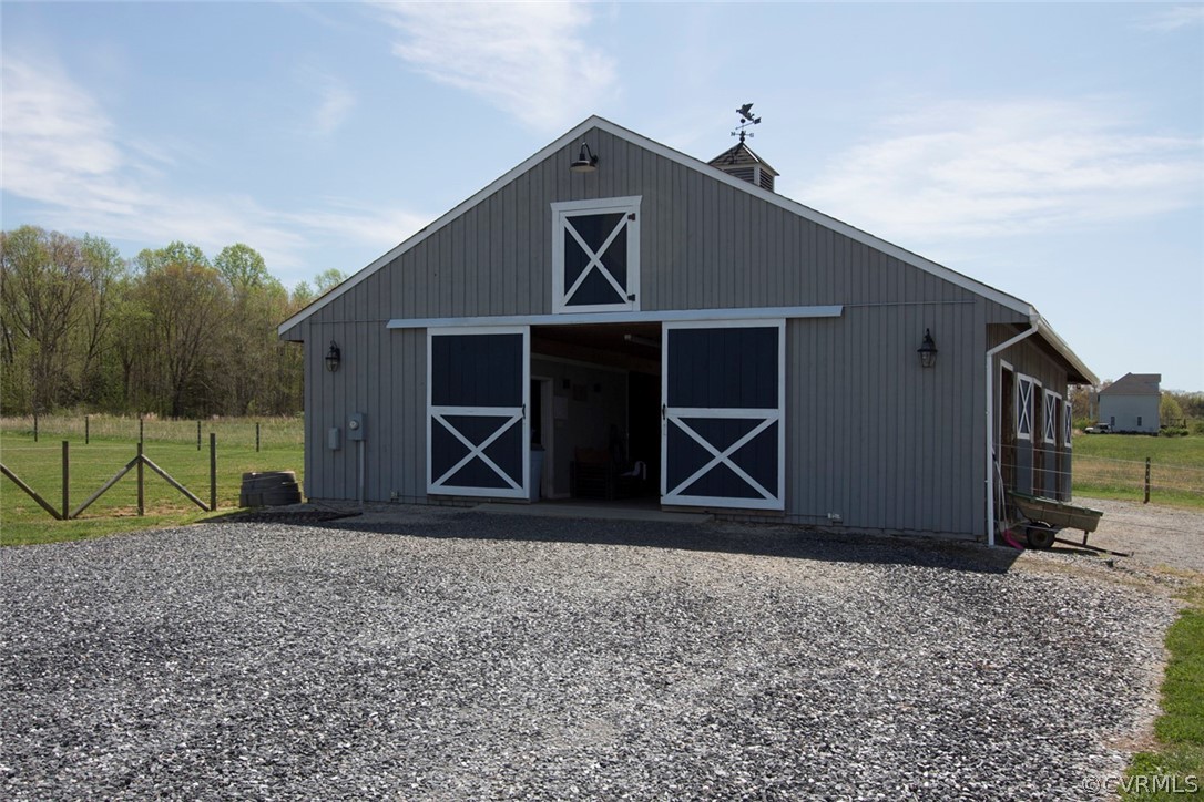 6085 Cartersville Road Powhatan, VA 23139 - Photo 2 of 50 Barn built by Steve Meadows. Wired for a generato