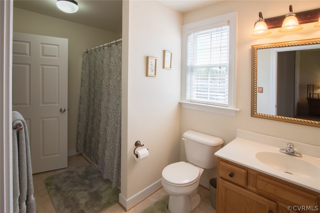 6085 Cartersville Road Powhatan, VA 23139 - Photo 35 of 50 Jack & Jill bath for bedrooms 3 and 4.