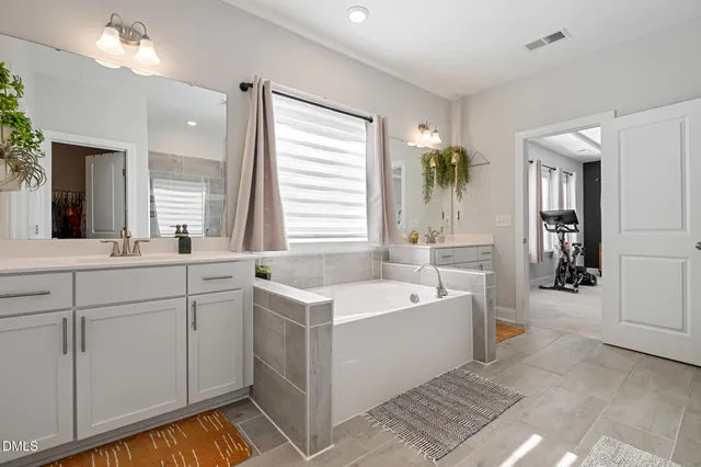 $785,000 | 245 North Crest Drive, Chapel Hill, NC 27517