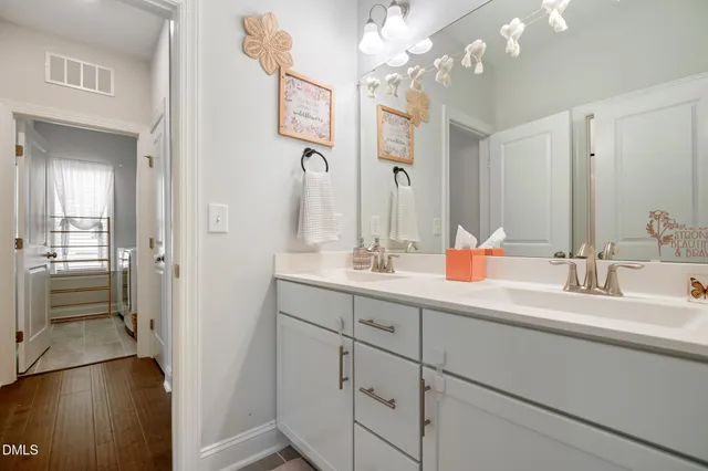 $785,000 | 245 North Crest Drive, Chapel Hill, NC 27517