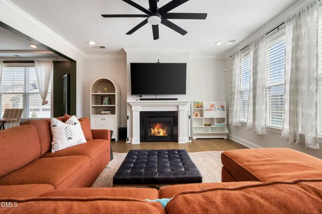 $785,000 | 245 North Crest Drive, Chapel Hill, NC 27517