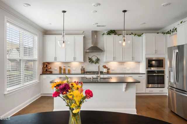 $785,000 | 245 North Crest Drive, Chapel Hill, NC 27517