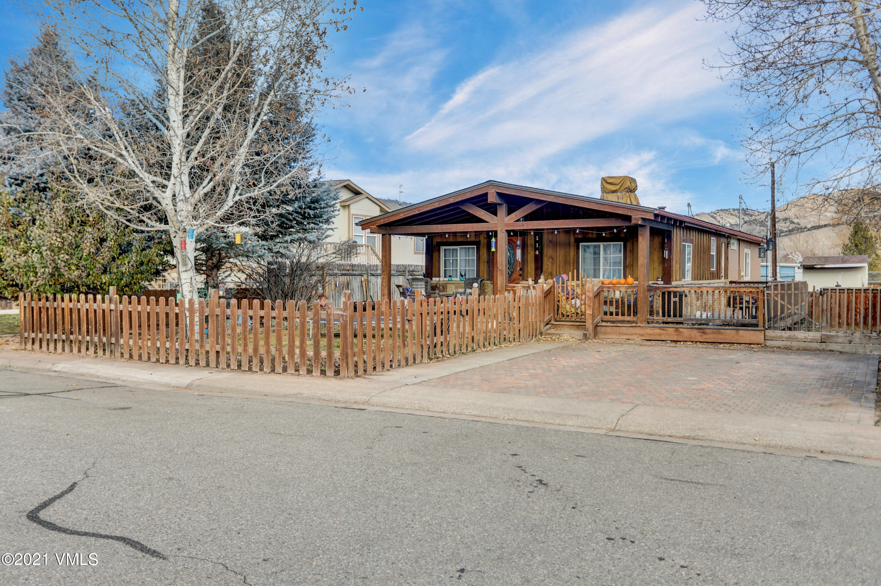 114 Spring Circle Gypsum, CO 81637 - Photo 1 of 27 Exterior 4-2