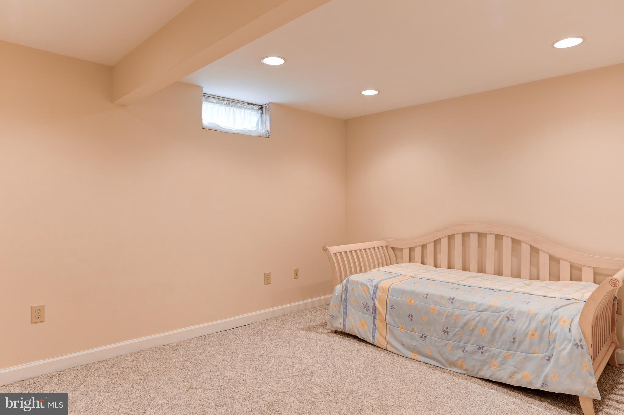 10 Silver Maple Drive Boiling Springs, PA 17007 - Photo 19 of 35