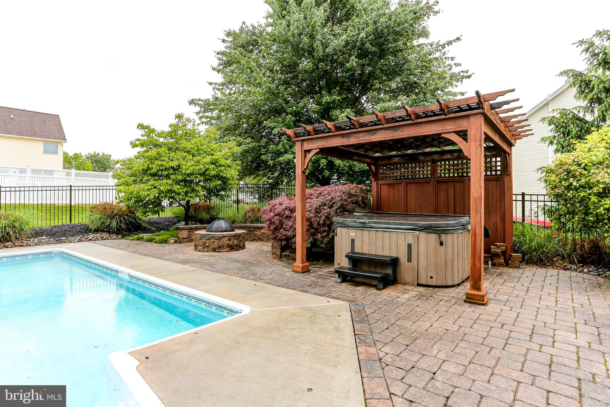 10 Silver Maple Drive Boiling Springs, PA 17007 - Photo 7 of 35