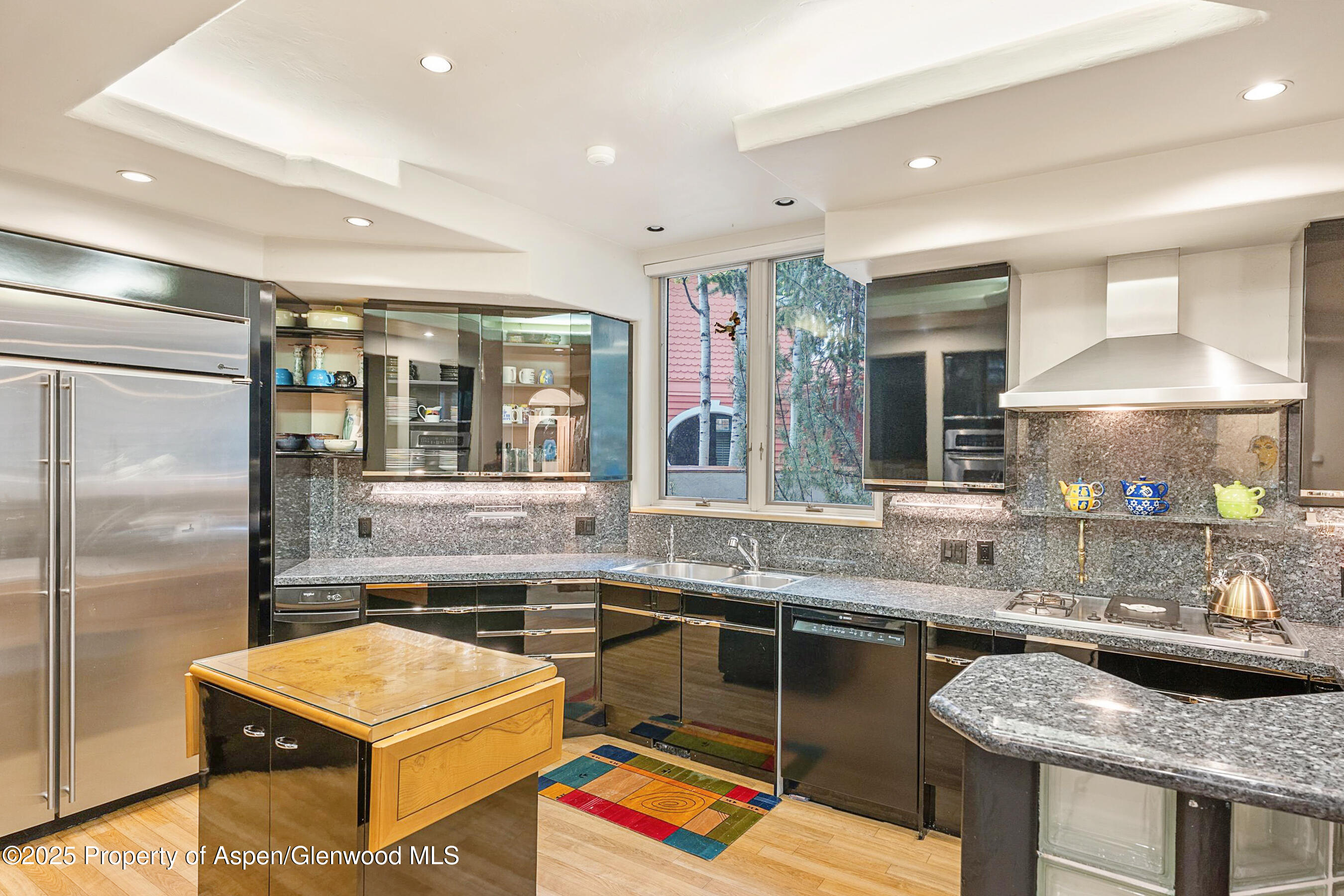 734 West Smuggler Street Aspen, CO 81611 - Photo 8 of 33 Well Designed Kitchen