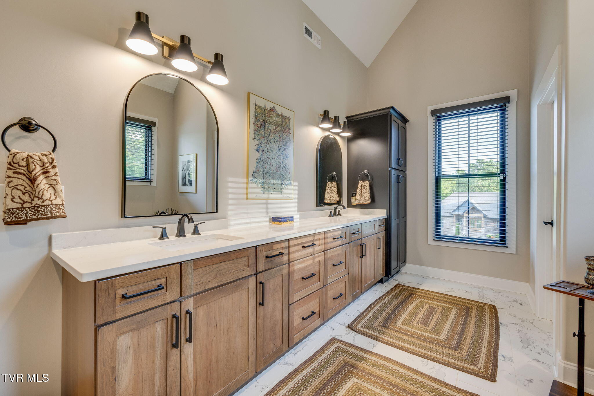368 Moore Road Jonesborough, TN 37659 - Photo 24 of 63 Primary Bath