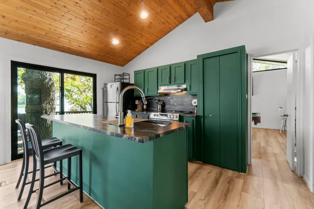 $650,000 | 40 Northwood Drive, Point Blank, TX 77364