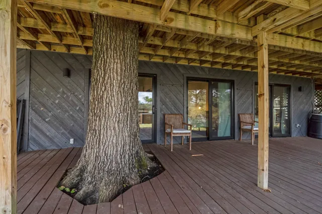 $650,000 | 40 Northwood Drive, Point Blank, TX 77364