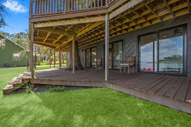 $650,000 | 40 Northwood Drive, Point Blank, TX 77364