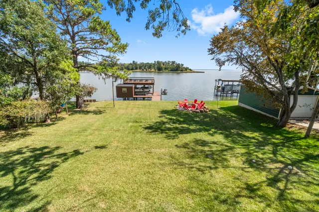 $650,000 | 40 Northwood Drive, Point Blank, TX 77364