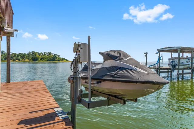 $650,000 | 40 Northwood Drive, Point Blank, TX 77364