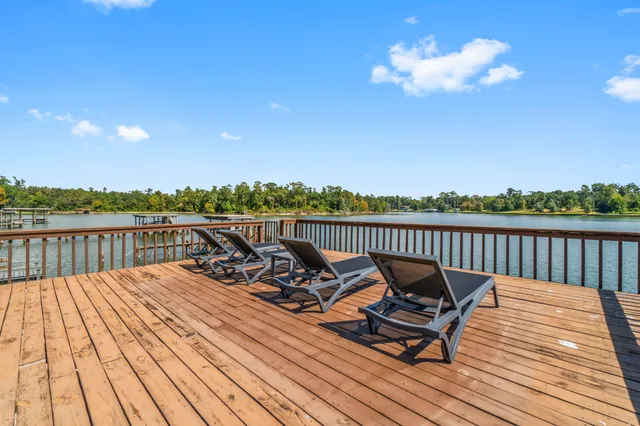 $650,000 | 40 Northwood Drive, Point Blank, TX 77364