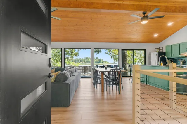 $650,000 | 40 Northwood Drive, Point Blank, TX 77364