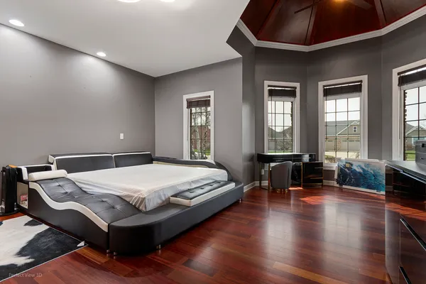 $750,000 | 605 Independence Avenue, Sycamore, IL 60178