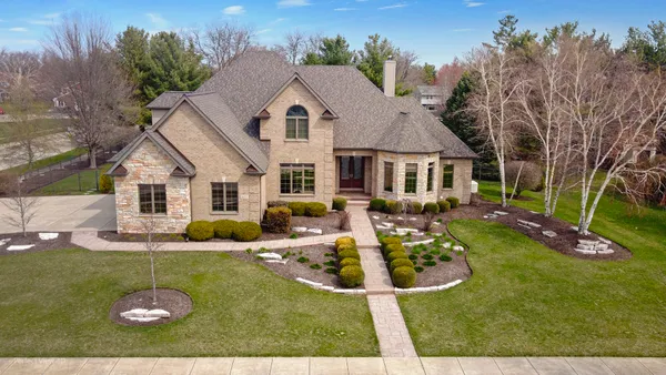 $750,000 | 605 Independence Avenue, Sycamore, IL 60178