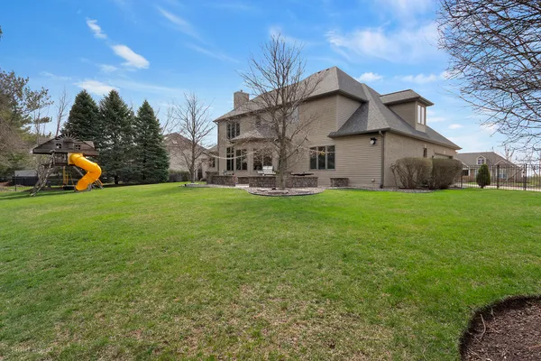 $750,000 | 605 Independence Avenue, Sycamore, IL 60178