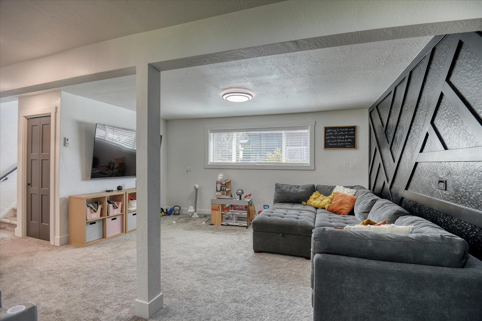 15317 North Unicorn Street Mead, WA 99021 - Photo 17 of 33