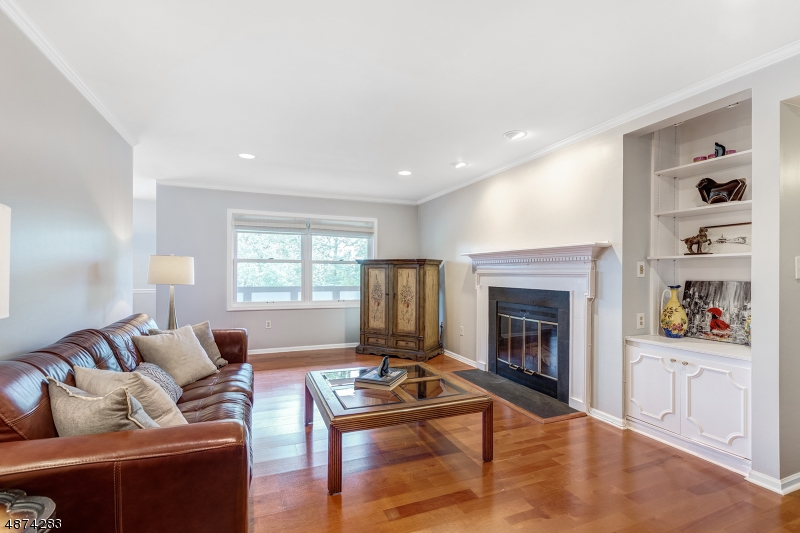 21 Heritage Drive, Unit G Chatham, NJ 07928 - Photo 3 of 18