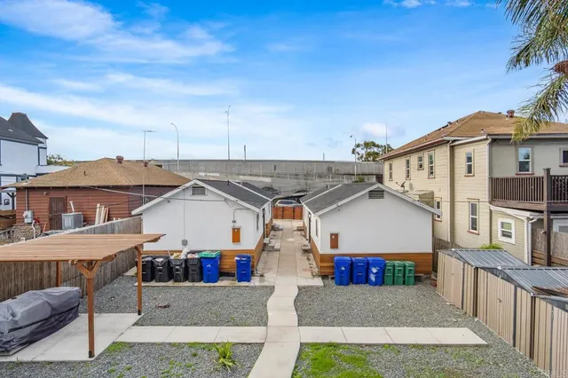 a view of house and outdoor space