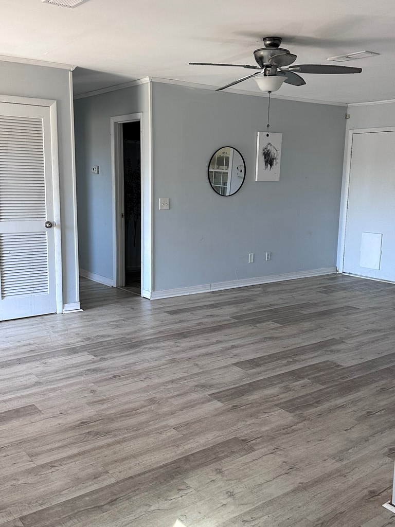 1218 Trawick Road Dothan, AL 36305 - Photo 4 of 18