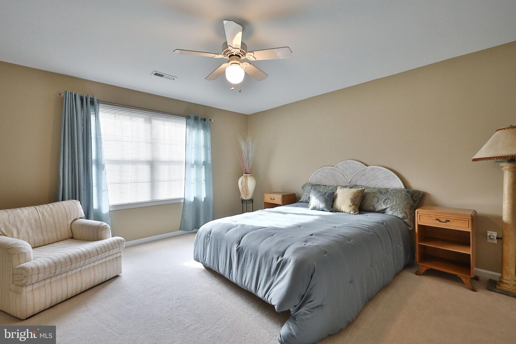 986 North Penn Oak Road Ambler, PA 19002 - Photo 28 of 48 En-Suite Bedroom