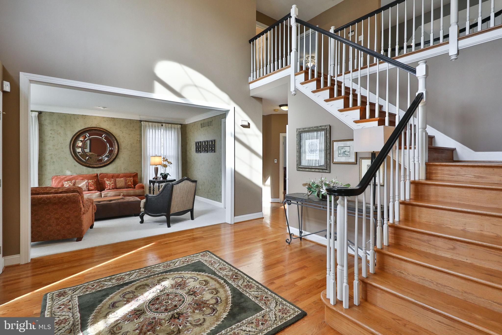 986 North Penn Oak Road Ambler, PA 19002 - Photo 3 of 48 Hardwood Flooring