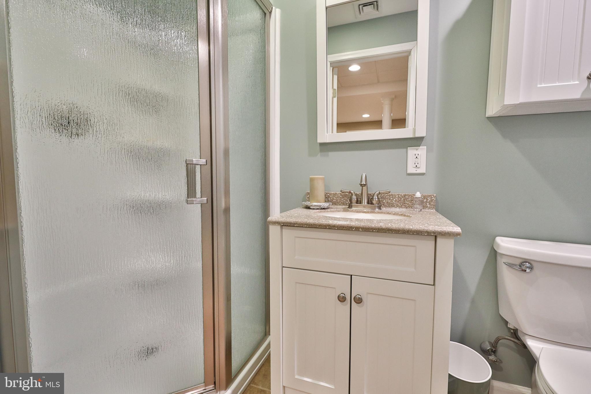986 North Penn Oak Road Ambler, PA 19002 - Photo 36 of 48 Full Bath w/ Stall Shower