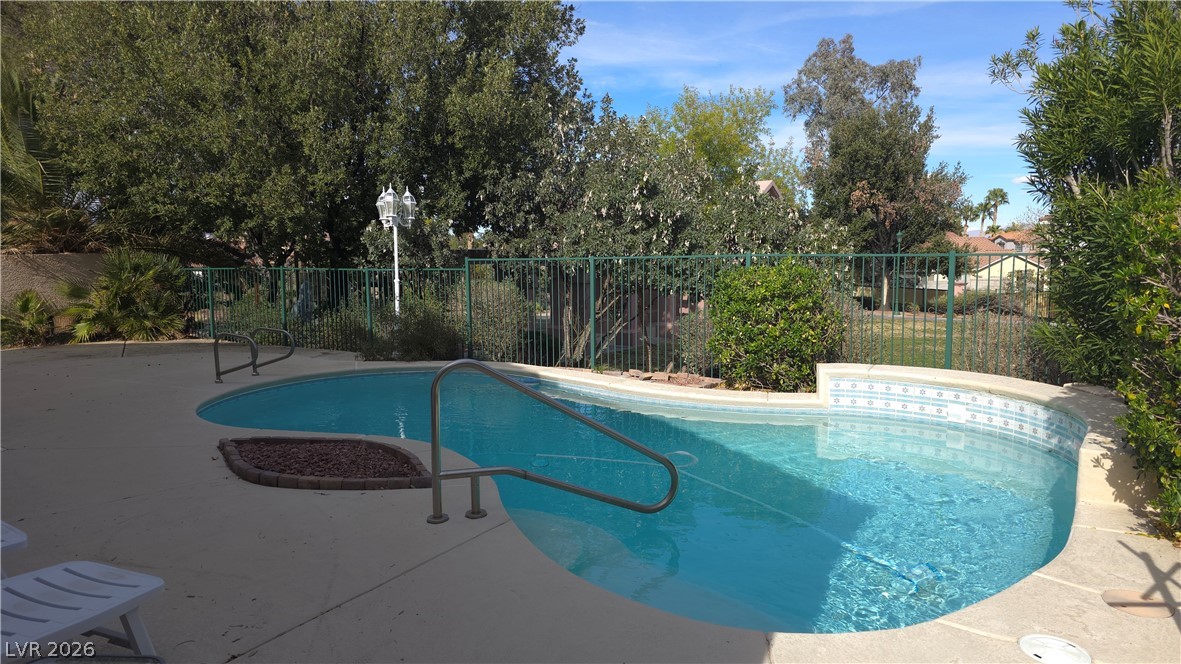 6 Staghorn Street Henderson, NV 89012 - Photo 33 of 37
