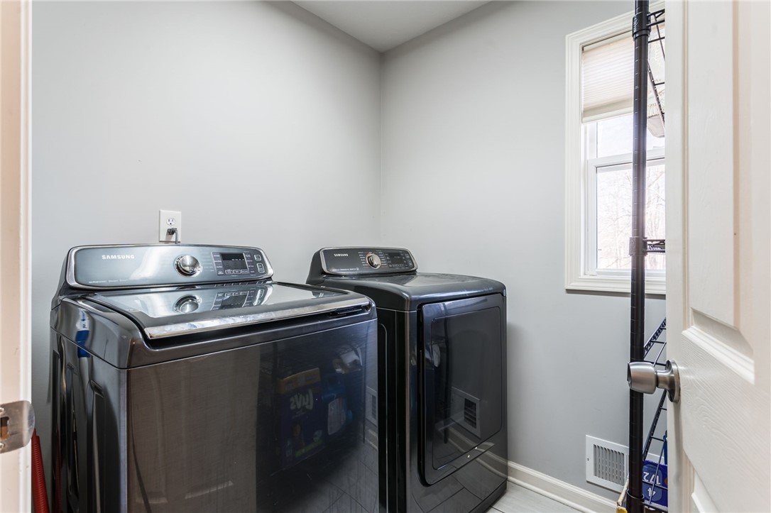 153 Chestnut Ridge Road Chili, NY 14624 - Photo 21 of 38