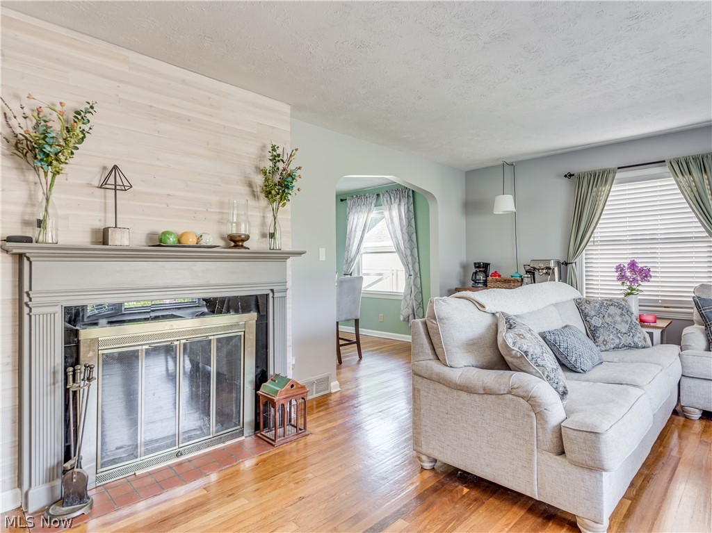 1262 Garman Road Akron, OH 44313 - Photo 7 of 33 Gallery Image 7