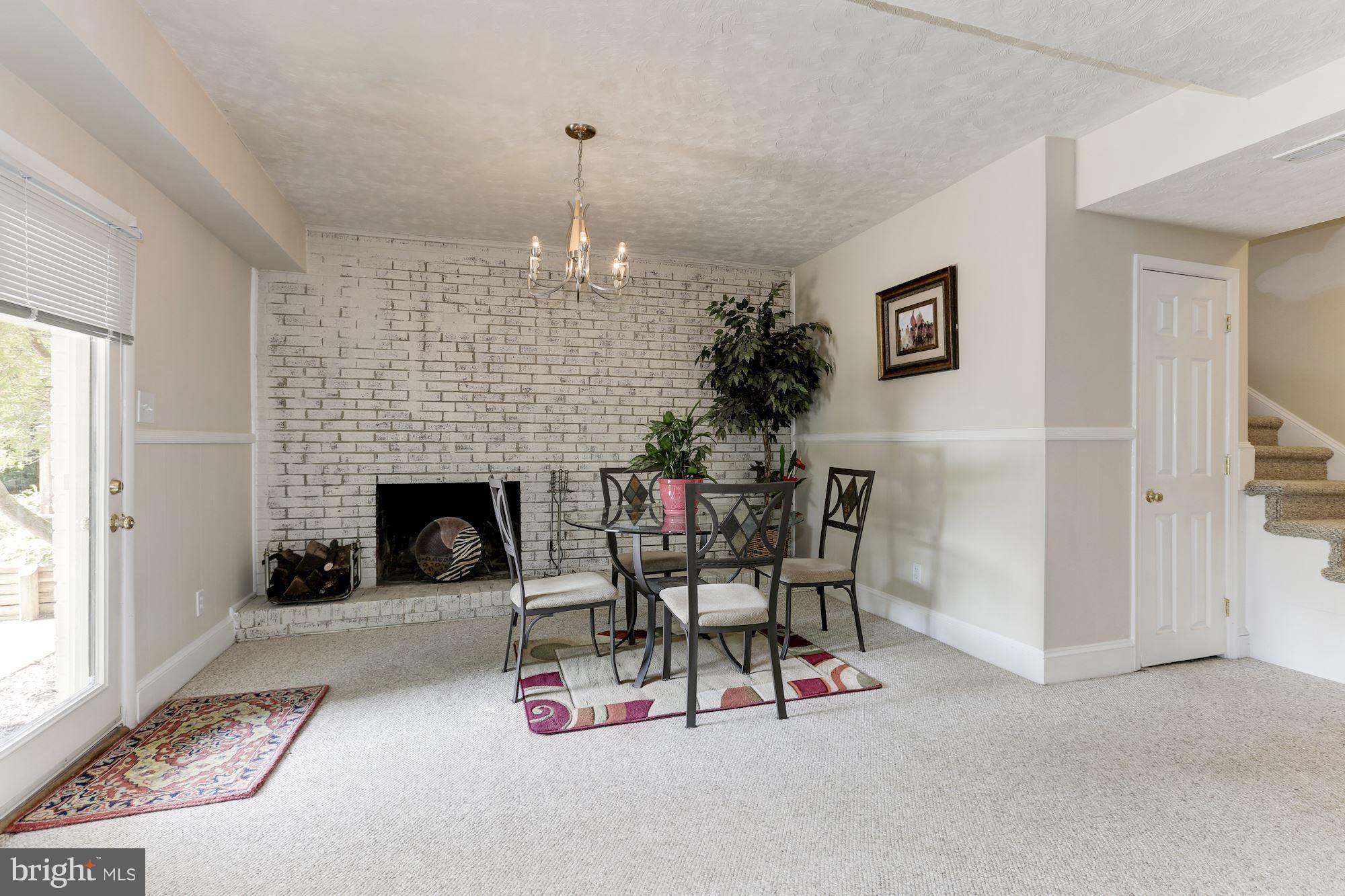 6207 Arkendale Road Alexandria, VA 22307 - Photo 23 of 30 Lower lvl Dining Area