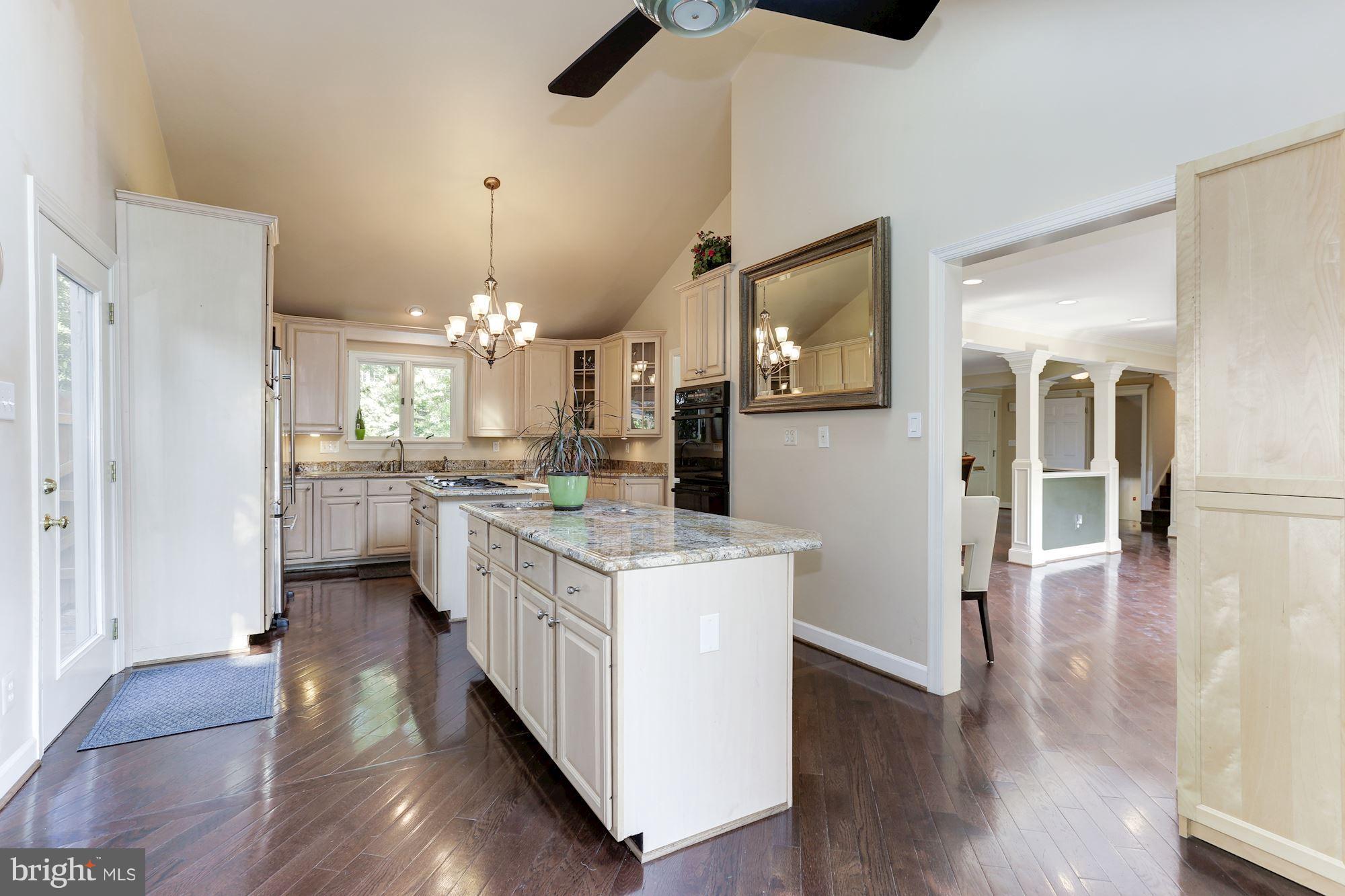 6207 Arkendale Road Alexandria, VA 22307 - Photo 6 of 30 Kitchen