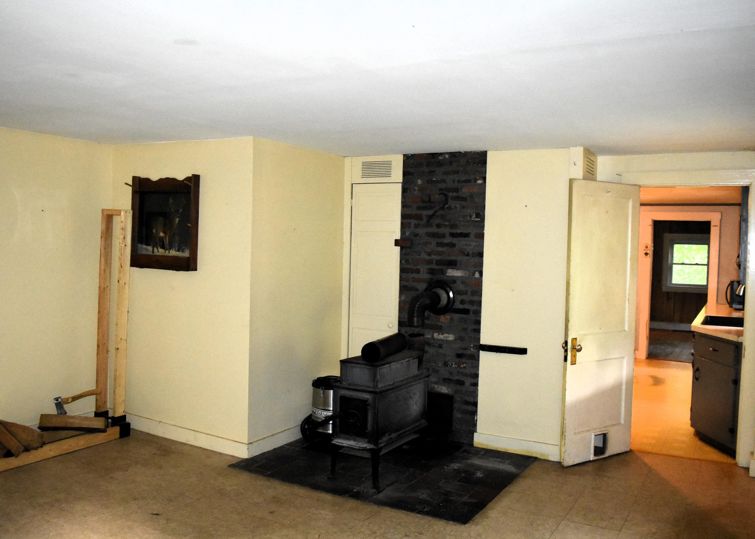 602 Water Street West Newfield, ME 04095 - Photo 15 of 26 Living room